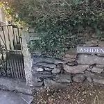 Ashdene With Secure 'sun Trap' Garden *