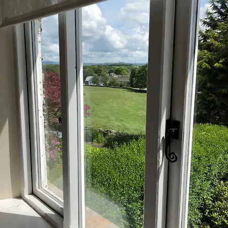 Ashdene With Secure 'sun Trap' Garden * Kendal