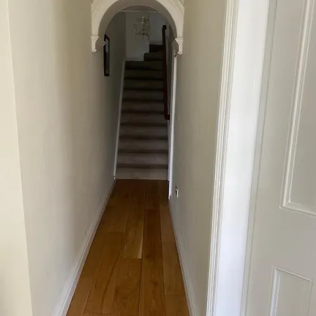 Ashdene With Secure 'sun Trap' Garden *