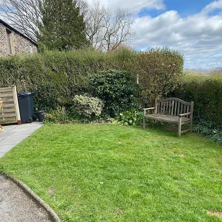 Ashdene With Secure 'sun Trap' Garden Kendal