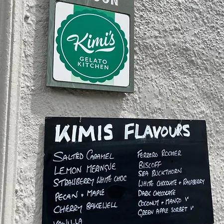 Ashdene With Secure 'sun Trap' Garden