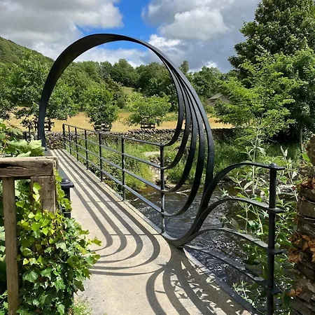 Feriehus Ashdene With Secure 'sun Trap' Garden Kendal